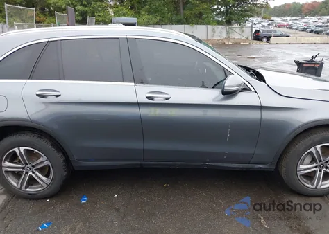 2019 Mercedes-Benz Glc 300 4Matic z USA, uszkodzony, nr VIN WDC0G4KB4K1001631